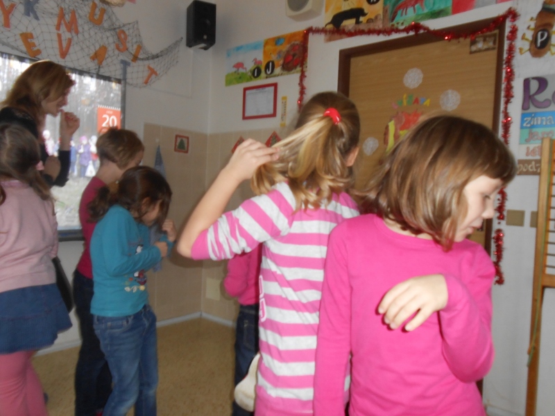 Já se prej do roka vdám, to je nějaký bláznivý!